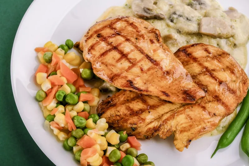 Pollo guisado